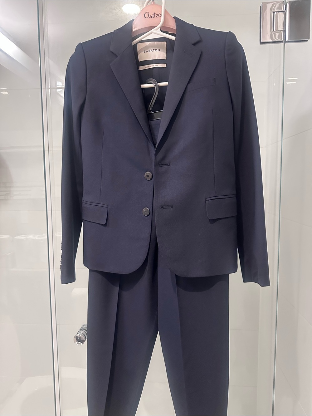 Aritzia Babaton Deep Navy Tailored Suit Jacket & Pants set size 0/00